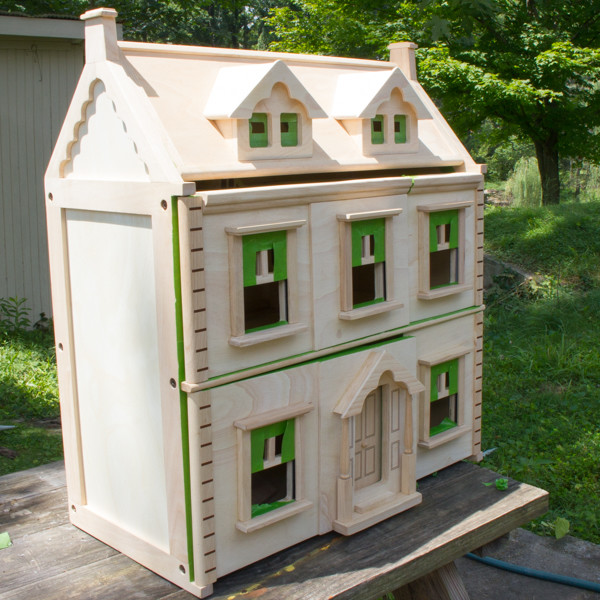 How to Paint a Dollhouse with a Kid