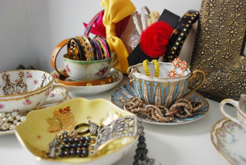 teacup-storage-by-live-creating-yourself