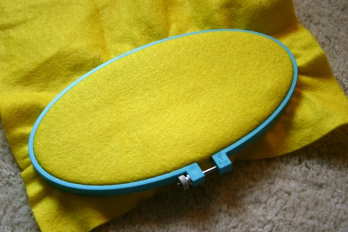 DIY Embroidery Hoop Easter Eggs