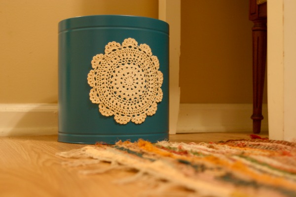 Recycle a Popcorn Tin into a Trash Can!