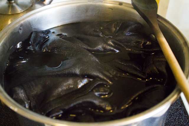 How to Wash Your Black Clothes and Keep It Darker than Black