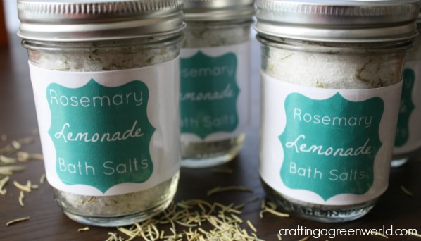 Rosemary Lemonade Bath Salts to Melt Away Holiday Stress (plus free printable label!)
