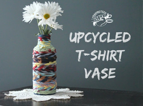 Spotted: Recycle a T-Shirt into a Rope Vase