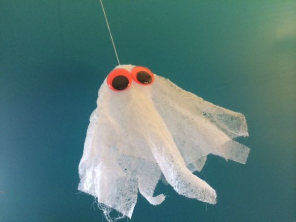 Dryer Sheet Craft: Spooky Ghost Garland from Old Dryer Sheets 