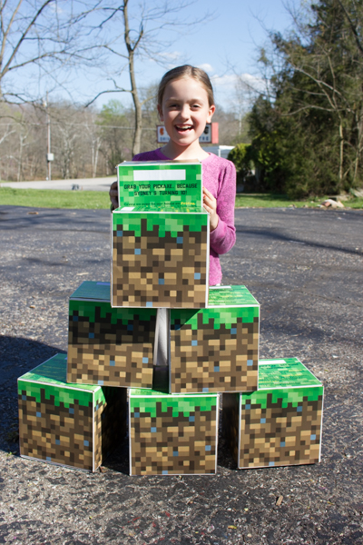 Make a Giant Upcycled Cardboard Minecraft Grass Block Party Invitation •  Crafting a Green World