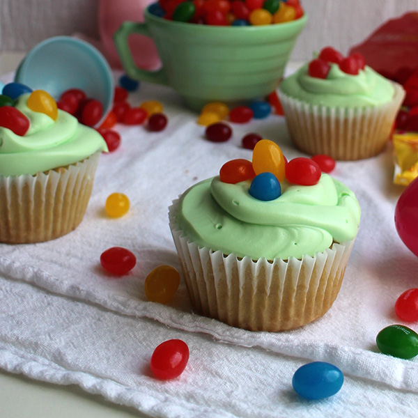 These Easter cupcakes are so cute and so delicious - no one will guess that they're totally vegan!