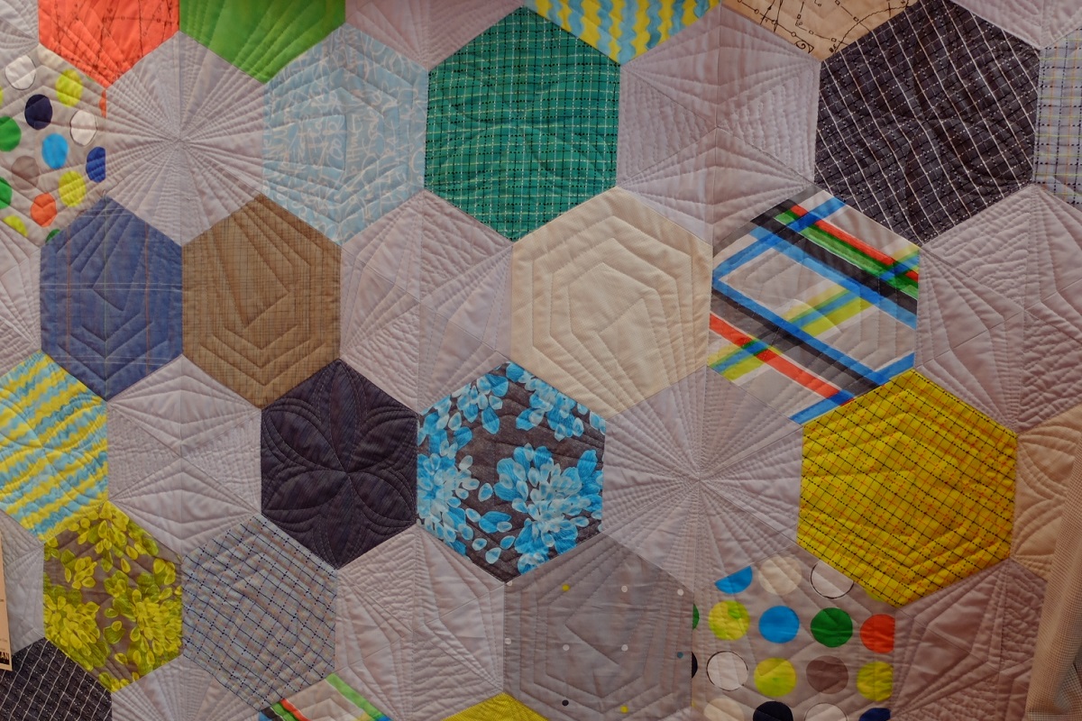 Two Dozen Hexagon Quilt Ideas • Crafting a Green World