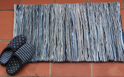 denim fringe rug from Communing with Fabric