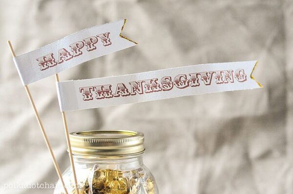 Thanksgiving-toothpick-flags-via-Polka-Dot-Chair-600x399.jpg