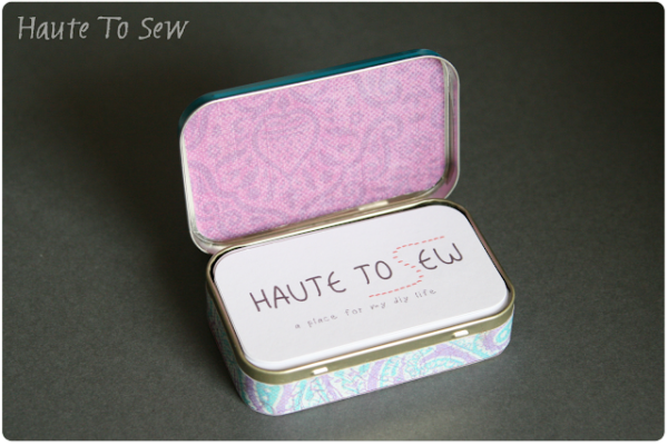 business-card-holder-via-Haute-to-Sew-600x400.png